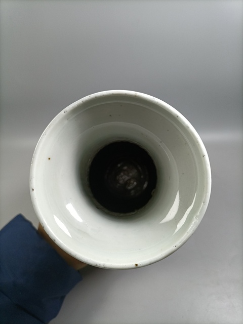 古玩陶瓷晚清豆青釉青花加白花卉紋獅耳瓶拍賣，當前價格1980元