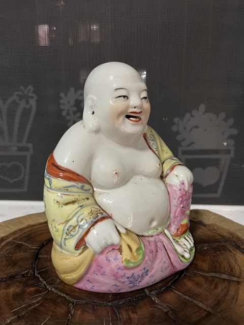 置物 弥勒佛 粉彩人物 域鉴古玩】粉彩弥勒佛坐像鉴定结果_粉彩弥勒佛坐像真假鉴别
