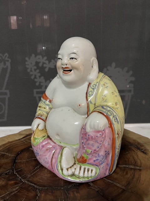 域鉴古玩】粉彩弥勒佛坐像拍卖价格/图片/值多少钱