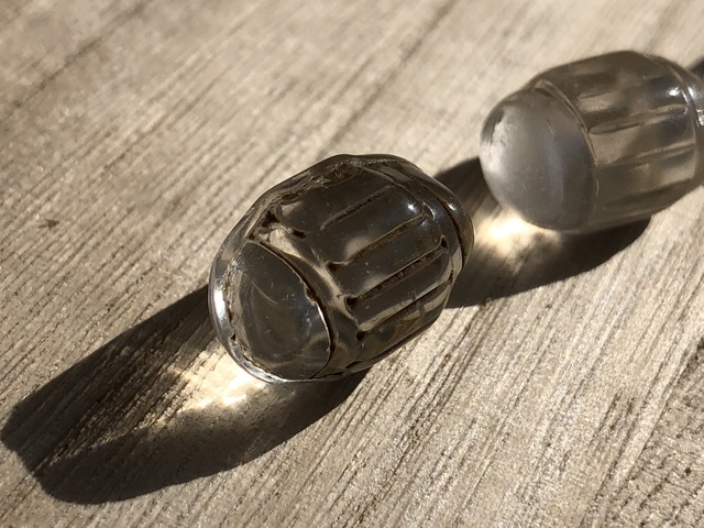 古玩玉器清代.琉璃圣物匣4顆一起拍(hu身符)拍賣，當前價格350元