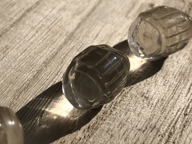 古玩玉器清代.琉璃圣物匣4顆一起拍(hu身符)拍賣，當前價格350元