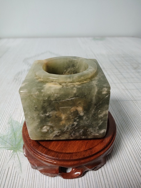 古玩玉器做舊仿古“玉琮”拍賣,當前價格488元