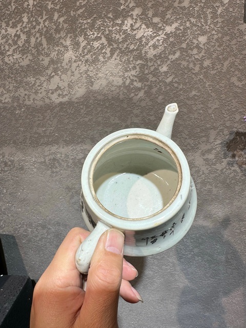 古玩陶瓷民國(guó)墨彩花鳥(niǎo)壺拍賣，當(dāng)前價(jià)格999元