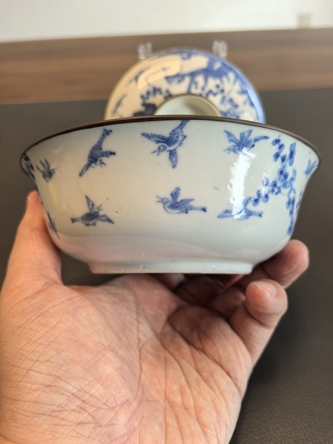 古玩陶瓷晚清畫66只青花喜鵲登梅圖蓋碗拍賣，當前價格3000元