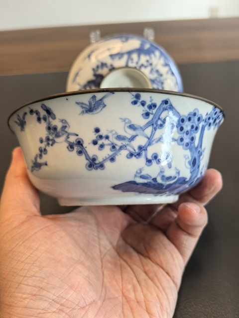 古玩陶瓷晚清畫66只青花喜鵲登梅圖蓋碗拍賣，當前價格3000元