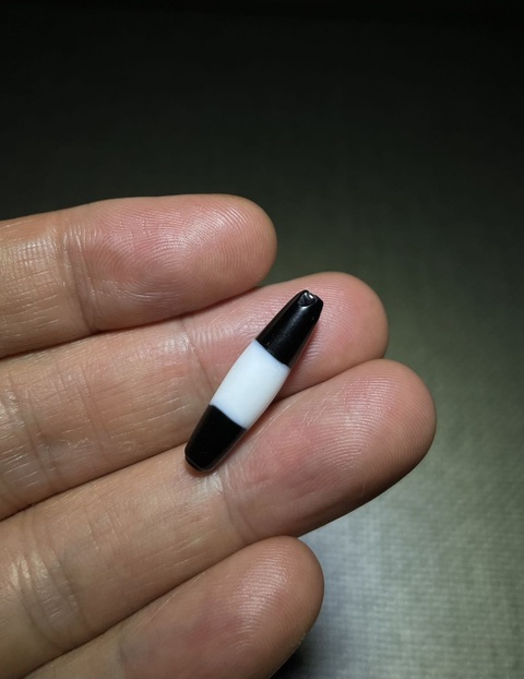 古玩玉器【天珠系列】清代.黑白琉璃珠(琉璃天珠)拍賣,當前價格0元