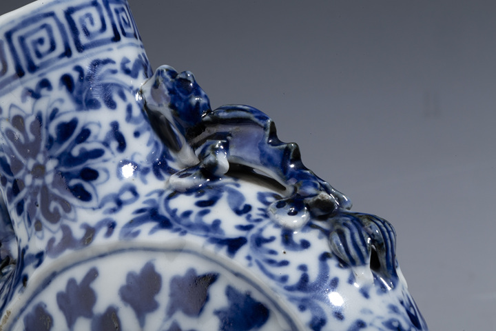 古玩陶瓷晚清·青花花鳥紋抱月瓶拍賣,當(dāng)前價格3880元