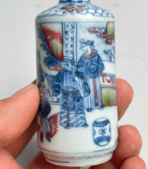 古玩陶瓷清中晚 青花釉里紅人物故事鼻煙壺拍賣,當前價格15880元