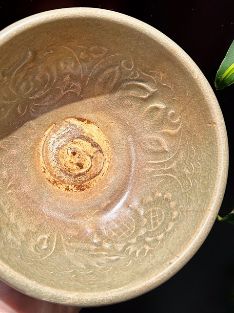 古玩陶瓷明代青釉模印花卉碗拍賣，當前價格1688元