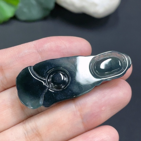 古玩玉器57天然翡翠雕刻觀音掛墜（正冰種） 配證書拍賣，當(dāng)前價(jià)格298元