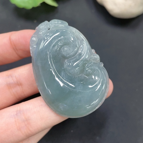 古玩玉器64天然翡翠雕刻如意紋飾掛墜（正冰種） 配證書拍賣，當前價格260元