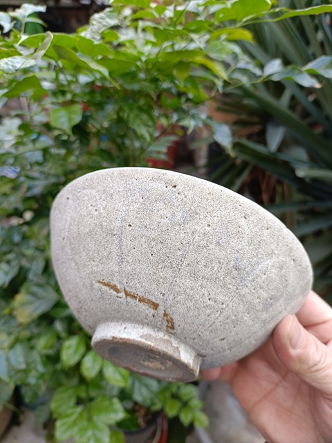 古玩陶瓷北宋龍泉青瓷刻仰蓮紋碗拍賣，當(dāng)前價(jià)格880元