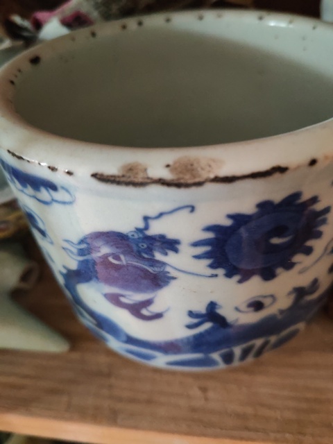 古玩陶瓷晚清龍紋青花三足筒式香爐拍賣，當(dāng)前價(jià)格1200元