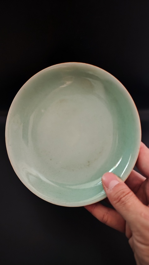 古玩陶瓷清中期豆青釉盤拍賣,當前價格380元