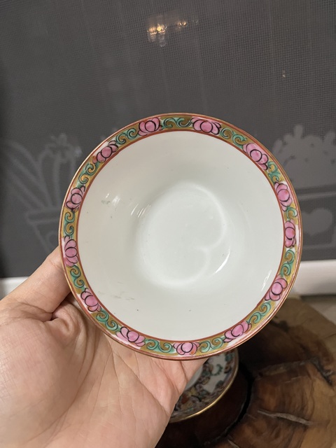 古玩陶瓷廣彩花蝶紋杯碟拍賣,當前價格488元