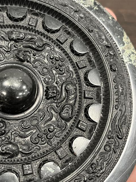古玩銅器漢代·銅羽人瑞獸紋鏡真品鑒賞圖