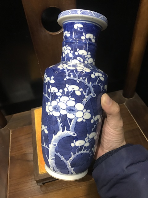 古玩陶瓷(已實物鑒真)晚清-青花留白冰梅紋-棒槌瓶拍賣,當(dāng)前價格0元