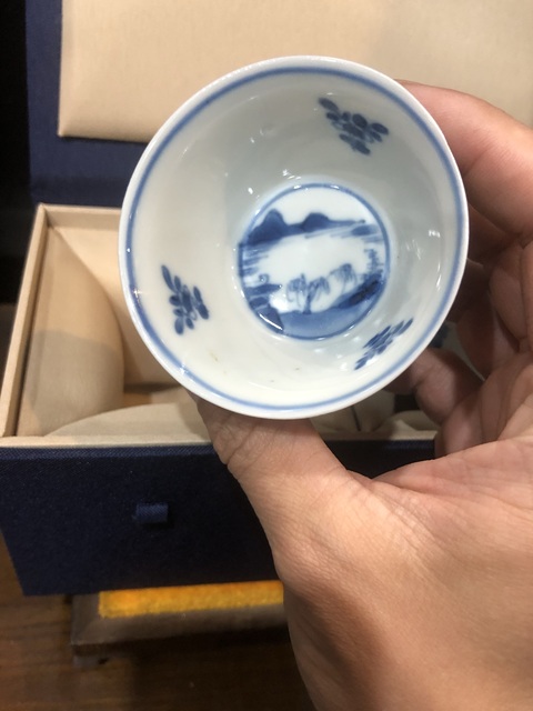 古玩陶瓷(精品品茗杯)清·康熙·訪友圖·青花品茗杯一對拍賣,當前價格2124元