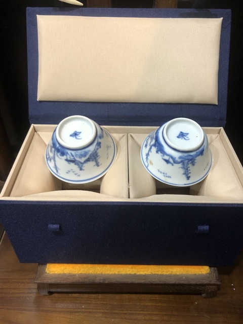 古玩陶瓷(精品品茗杯)清·康熙·訪友圖·青花品茗杯一對拍賣,當前價格2124元