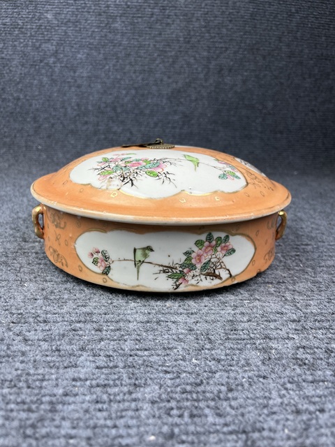 古玩陶瓷粉彩**紅開窗描金花鳥紋一品鍋拍賣,當前價格1888元