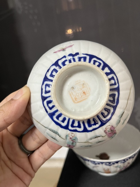 古玩陶瓷粉彩人物故事瓜棱蓋碗拍賣，當前價格1888元