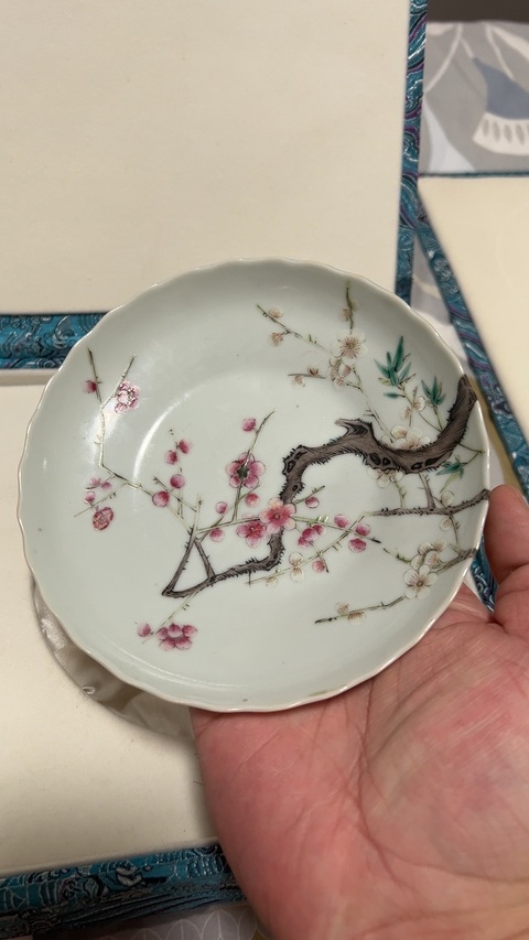 古玩陶瓷粉彩梅花紋花口盤拍賣,當前價格15000元