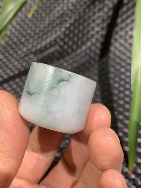 古玩玉器翡翠雕“素紋扳指”拍賣,當前價格3000元