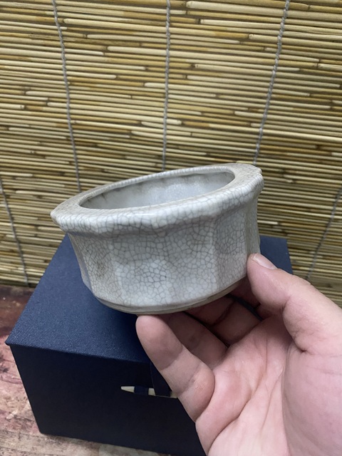 古玩陶瓷民國哥釉水仙盆拍賣,當前價格450元