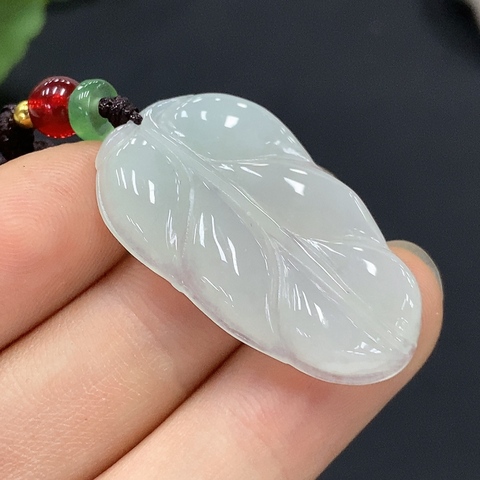 古玩玉器71天然翡翠葉型掛墜拍賣，當前價格270元