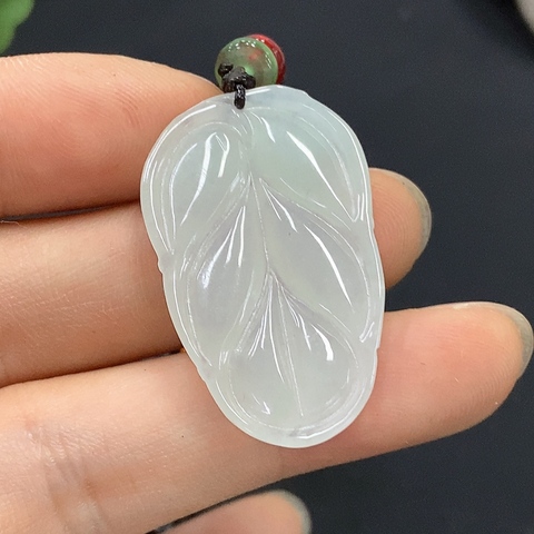 古玩玉器71天然翡翠葉型掛墜拍賣，當前價格270元