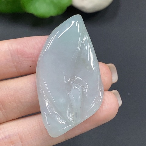 古玩玉器76天然翡翠雕刻悟道題材掛墜拍賣，當前價格350元