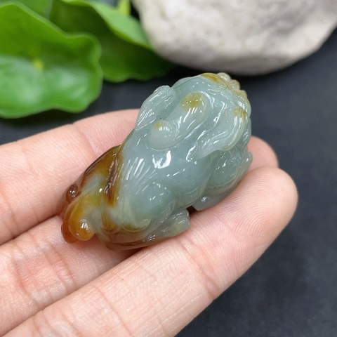 古玩玉器77天然翡翠雕刻貔貅掛件，拍賣，當前價格350元
