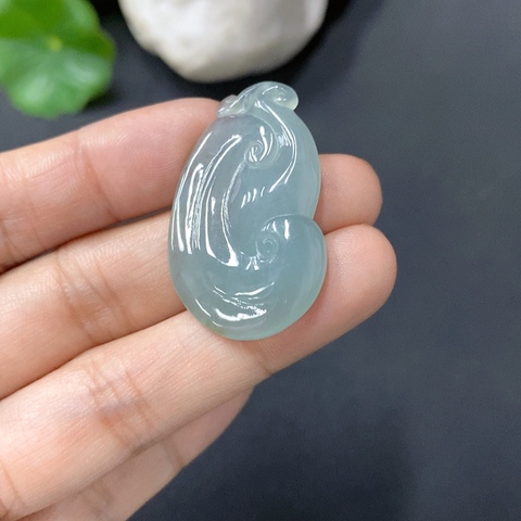 古玩玉器78天然翡翠如意題材掛墜拍賣,當前價格298元