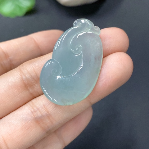 古玩玉器78天然翡翠如意題材掛墜拍賣,當前價格298元