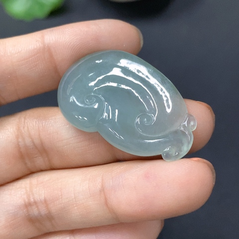古玩玉器78天然翡翠如意題材掛墜拍賣,當前價格298元