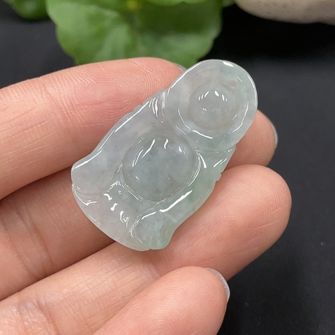 古玩玉器81天然翡翠雕刻花葉型掛墜（注意，這是葉子）拍賣，當前價格198元