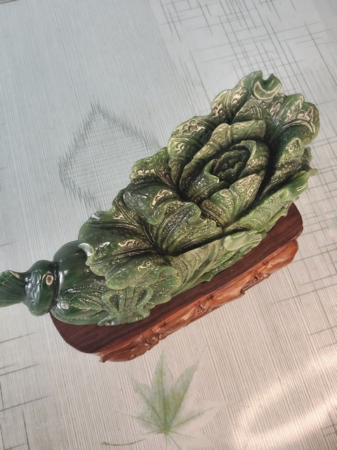 古玩玉器和田碧玉“白菜擺件”拍賣,當(dāng)前價(jià)格19888元