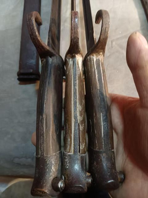 古玩雜項軍刺拍賣,當前價格1588元