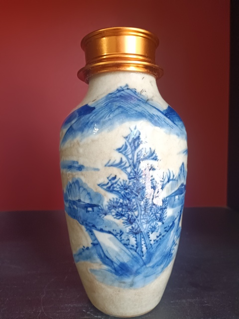 古玩陶瓷哥釉地青花瓶。改件成茶葉罐拍賣,當前價格288元