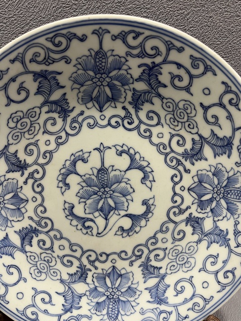 古玩陶瓷外霽藍(lán)釉內(nèi)青花纏枝花紋盤拍賣,當(dāng)前價(jià)格5888元