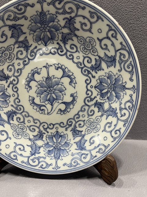 古玩陶瓷外霽藍(lán)釉內(nèi)青花纏枝花紋盤拍賣,當(dāng)前價(jià)格5888元