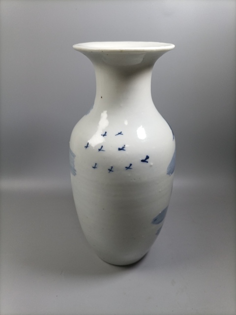 古玩陶瓷晚清青花山水樓閣紋羅漢瓶拍賣,當前價格2780元
