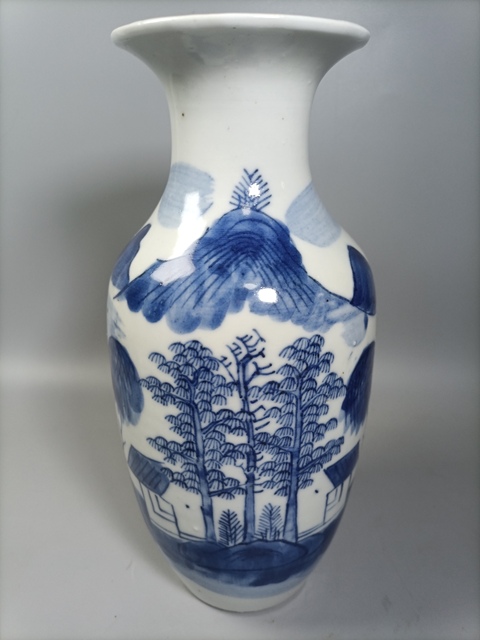 古玩陶瓷晚清青花山水樓閣紋羅漢瓶拍賣,當前價格2780元