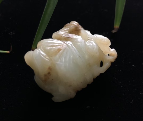 古玩玉器明末清初和田玉雕“童子”拍賣，當前價格9500元