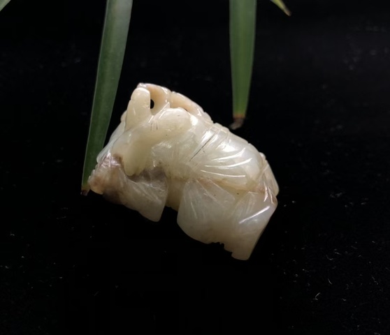 古玩玉器明末清初和田玉雕“童子”拍賣，當前價格9500元