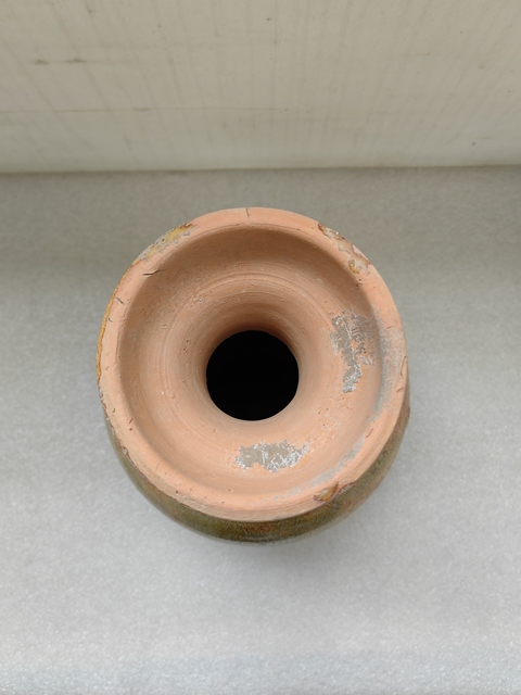 古玩陶瓷黃綠釉盤口瓶拍賣，當前價格2999元