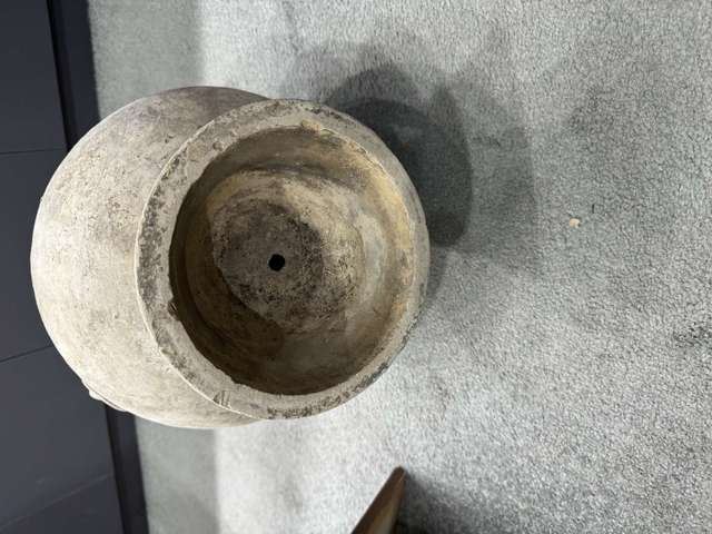 古玩陶瓷鋪首銜環(huán)瓶拍賣(mài),當(dāng)前價(jià)格1800元