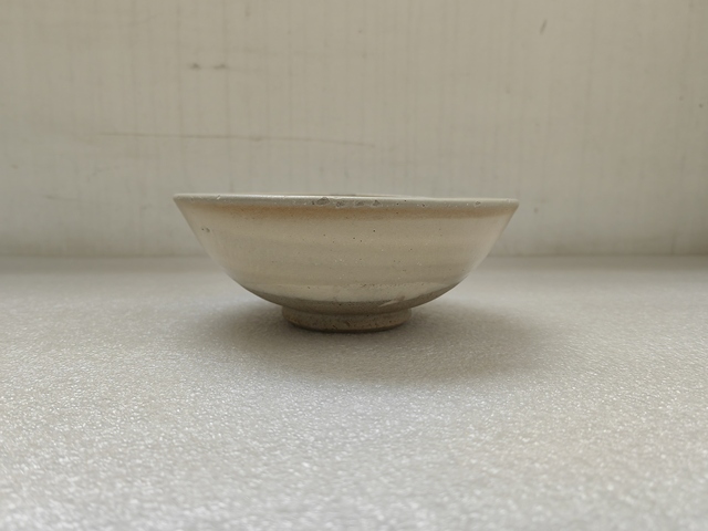 古玩陶瓷磁州窯淺黃釉茶碗拍賣，當前價格680元