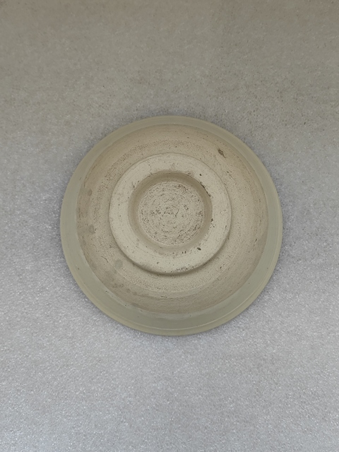 古玩陶瓷磁州窯淺黃釉碗拍賣,當前價格680元