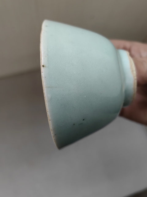 古玩陶瓷豆青釉仰鐘杯拍賣,當(dāng)前價(jià)格450元